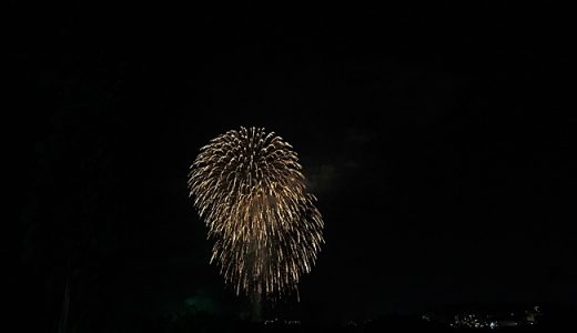 片山津柴山潟の花火を見ると夏なんだなぁーって思う。